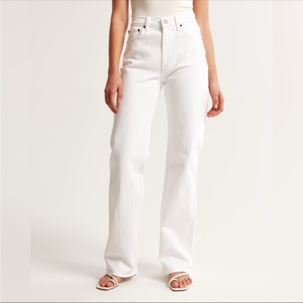 Abercrombie & Fitch Curve Love High Rise 90s Relaxed Jean